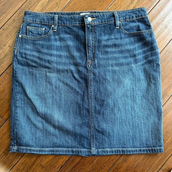 LL Bean Favorite Fit Denim Short Skirt Straight Cotton Blend Womens Sz 16 - Picture 10 of 11